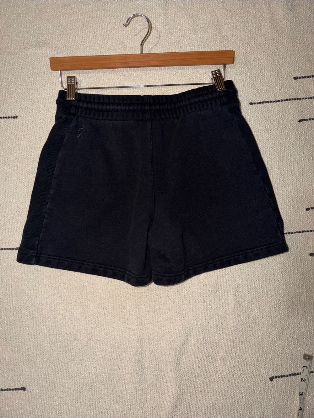 Aritzia Tna Boyfriend 5โ cozy fleece sweat shorts - Picture 4 of 13